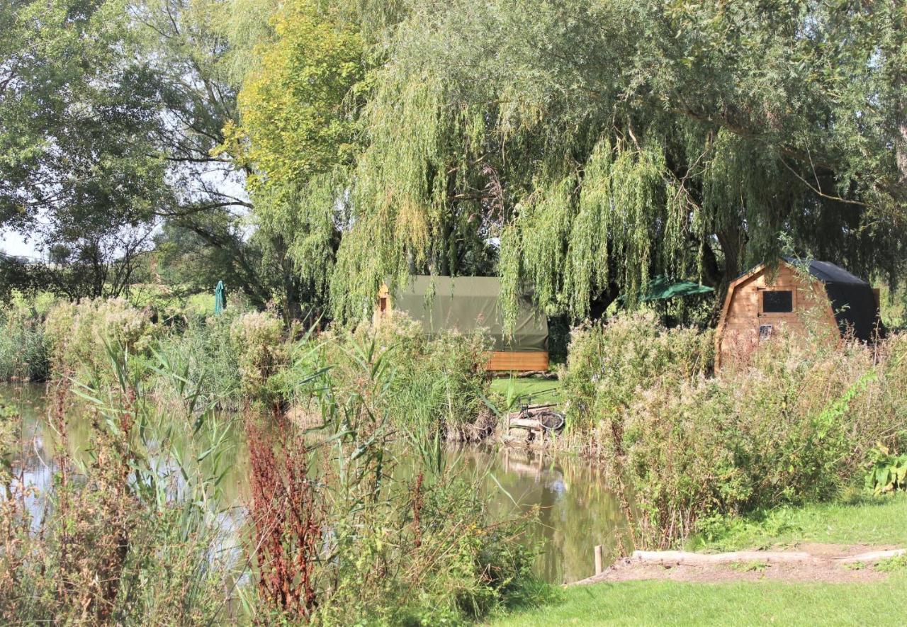 'BAYWATCH' Twin bed lakeside wooden tipi Hotel Sudbury  Buitenkant foto